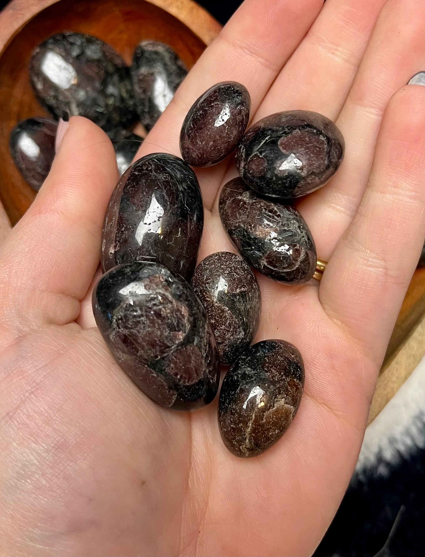 Garnet tumbles