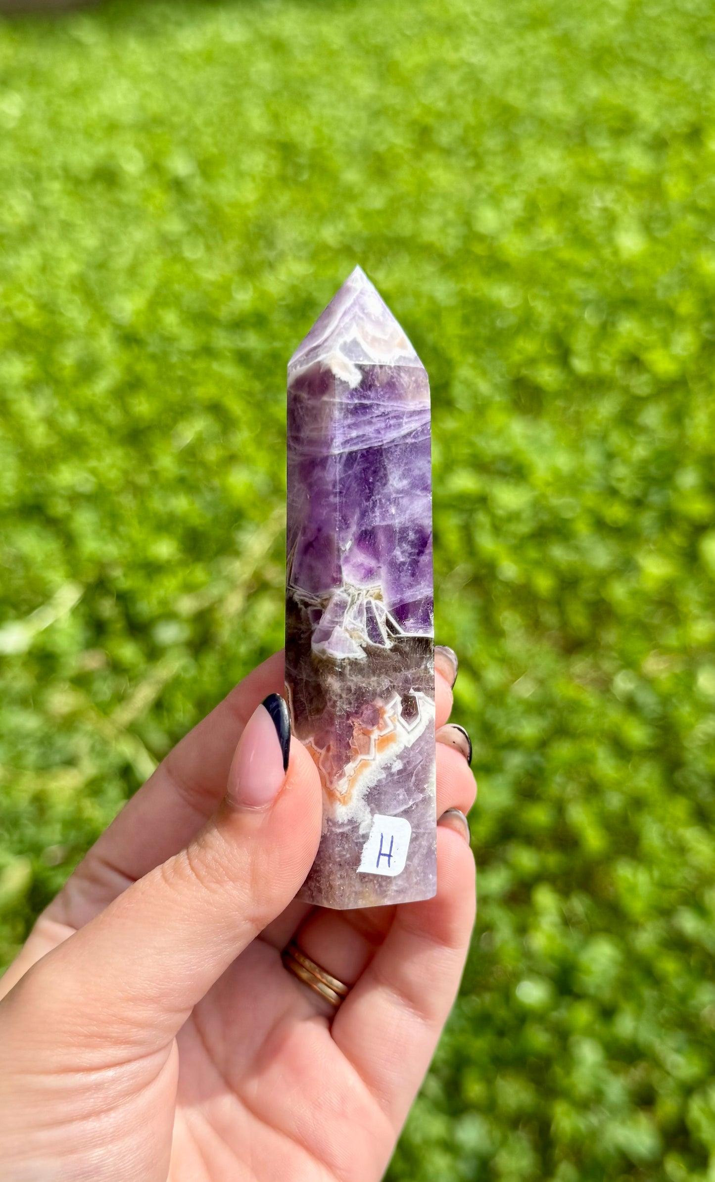 Dream amethyst tower H