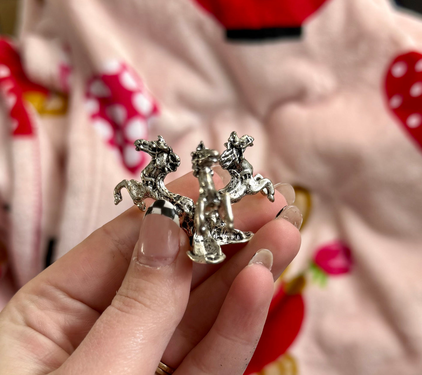 Silver horse sphere stand