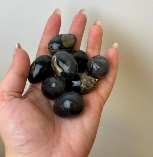 Volcano agate eggs