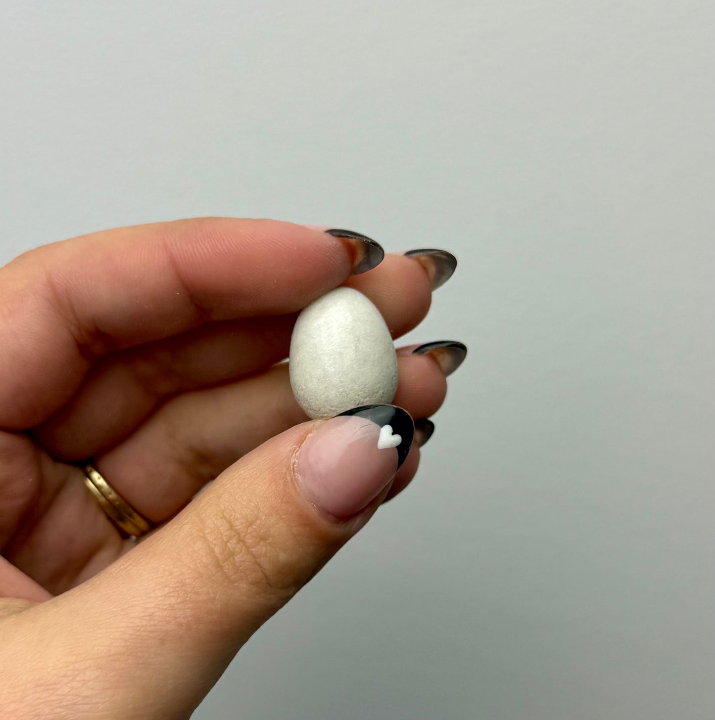 White opal mini egg