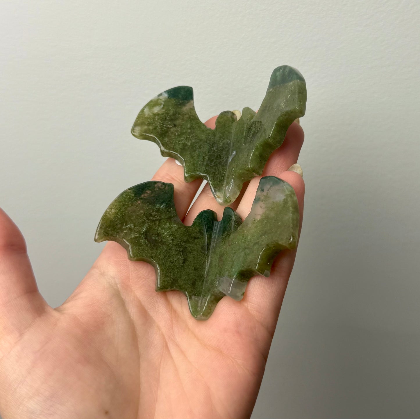 Moss agate 3D bat carvings