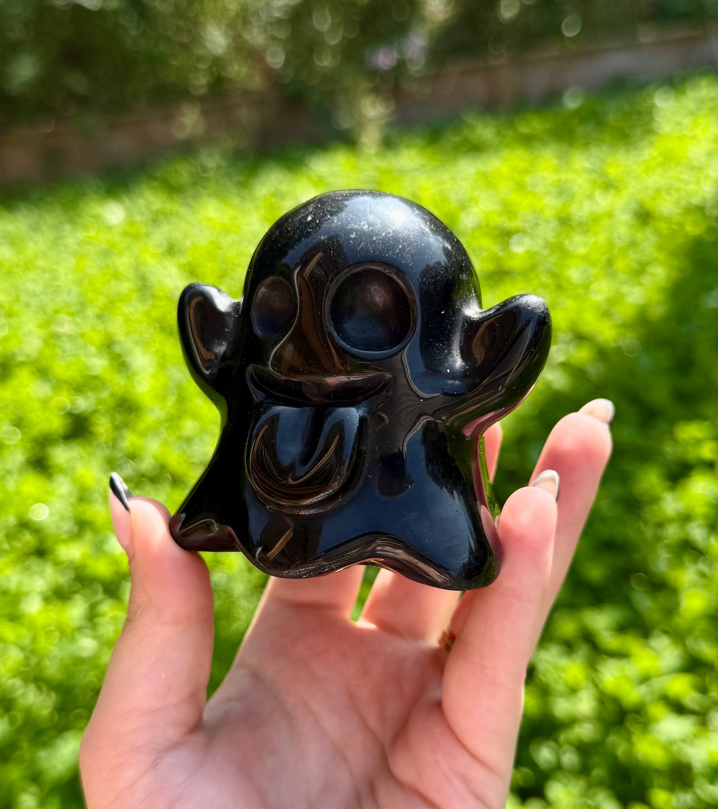 Obsidian ghost carving