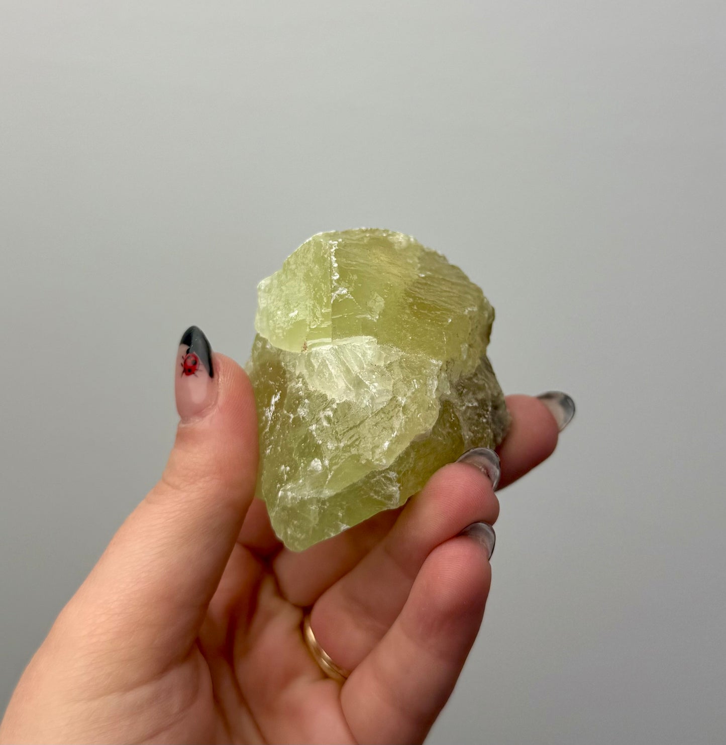 Green calcite raw chunk