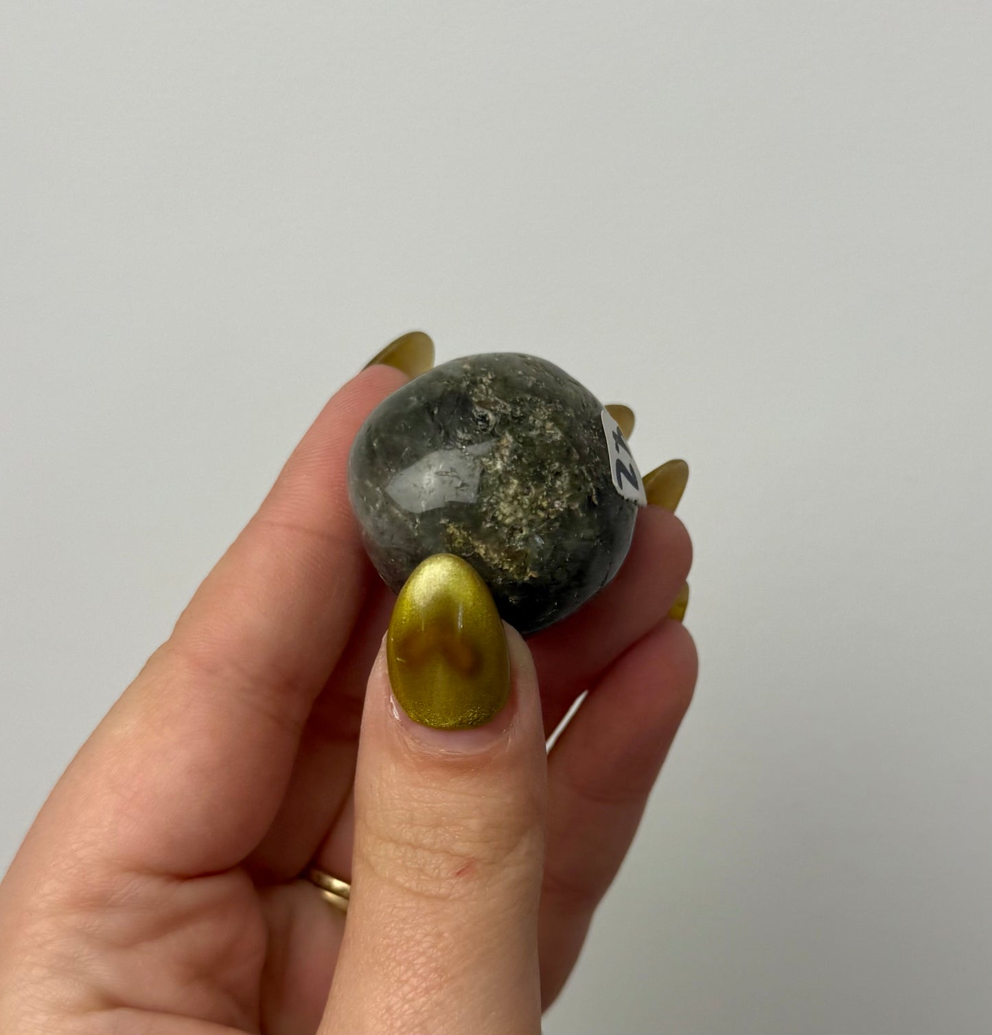 Green rutile quartz tumble