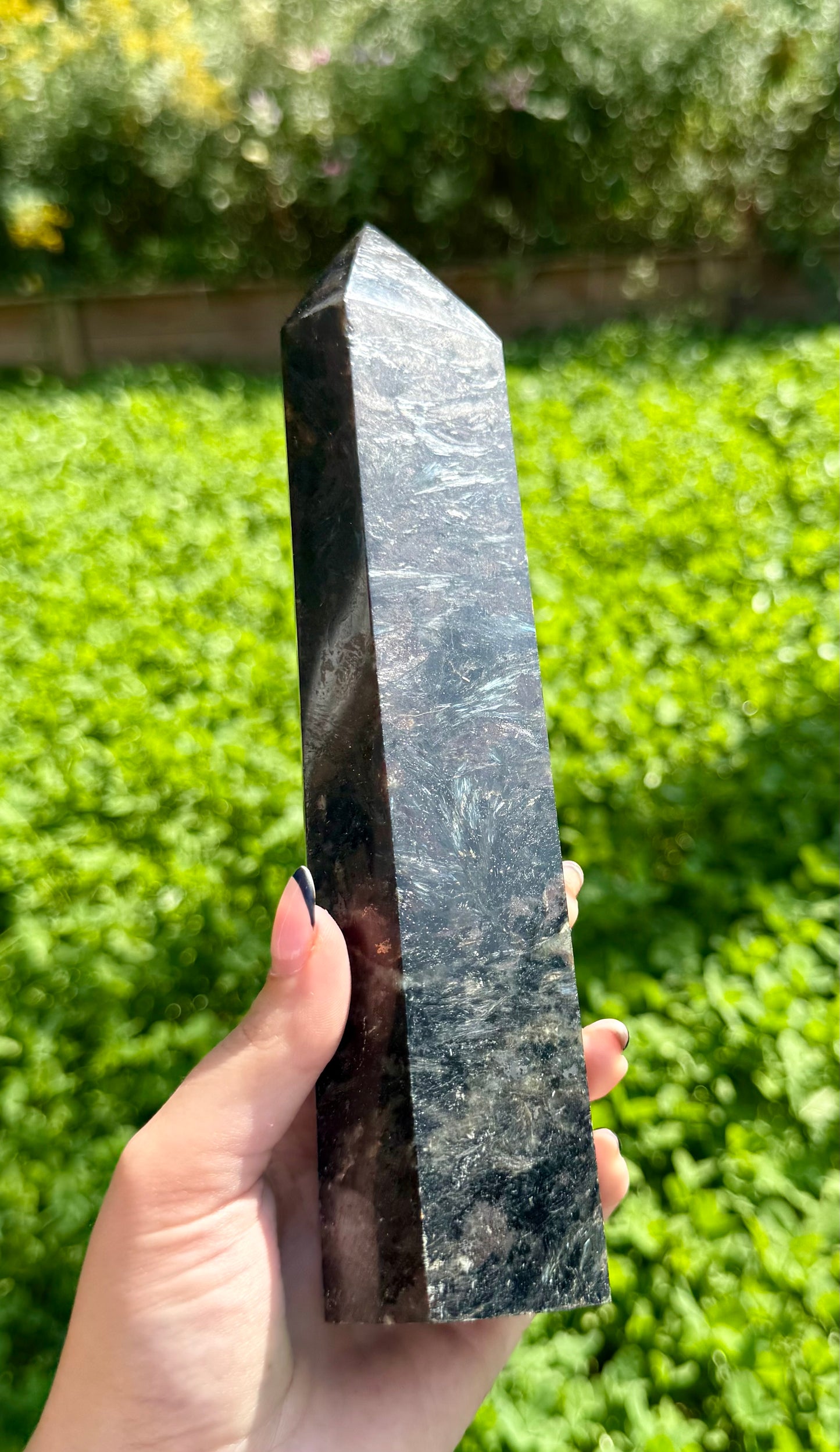 Firework stone/Arfvedsonite tower