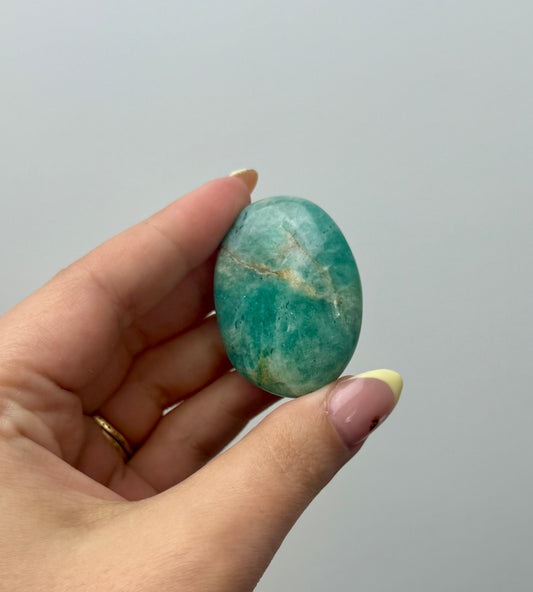 Amazonite palm stone