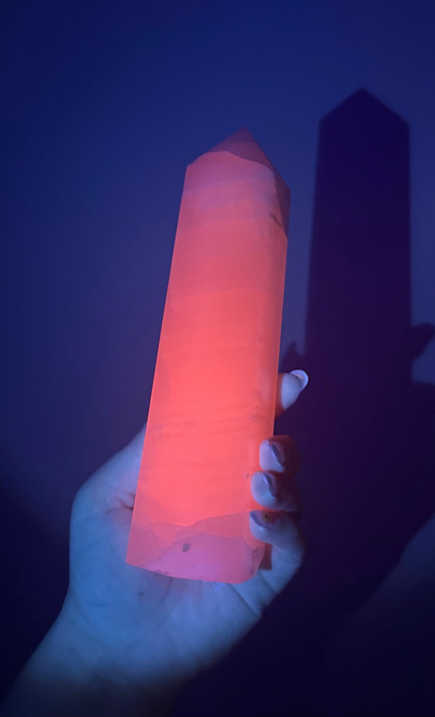 Mangano “pink” calcite tower