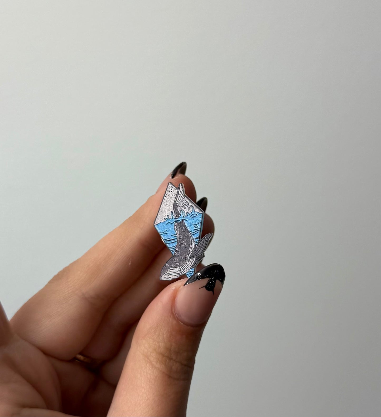 Whale pin