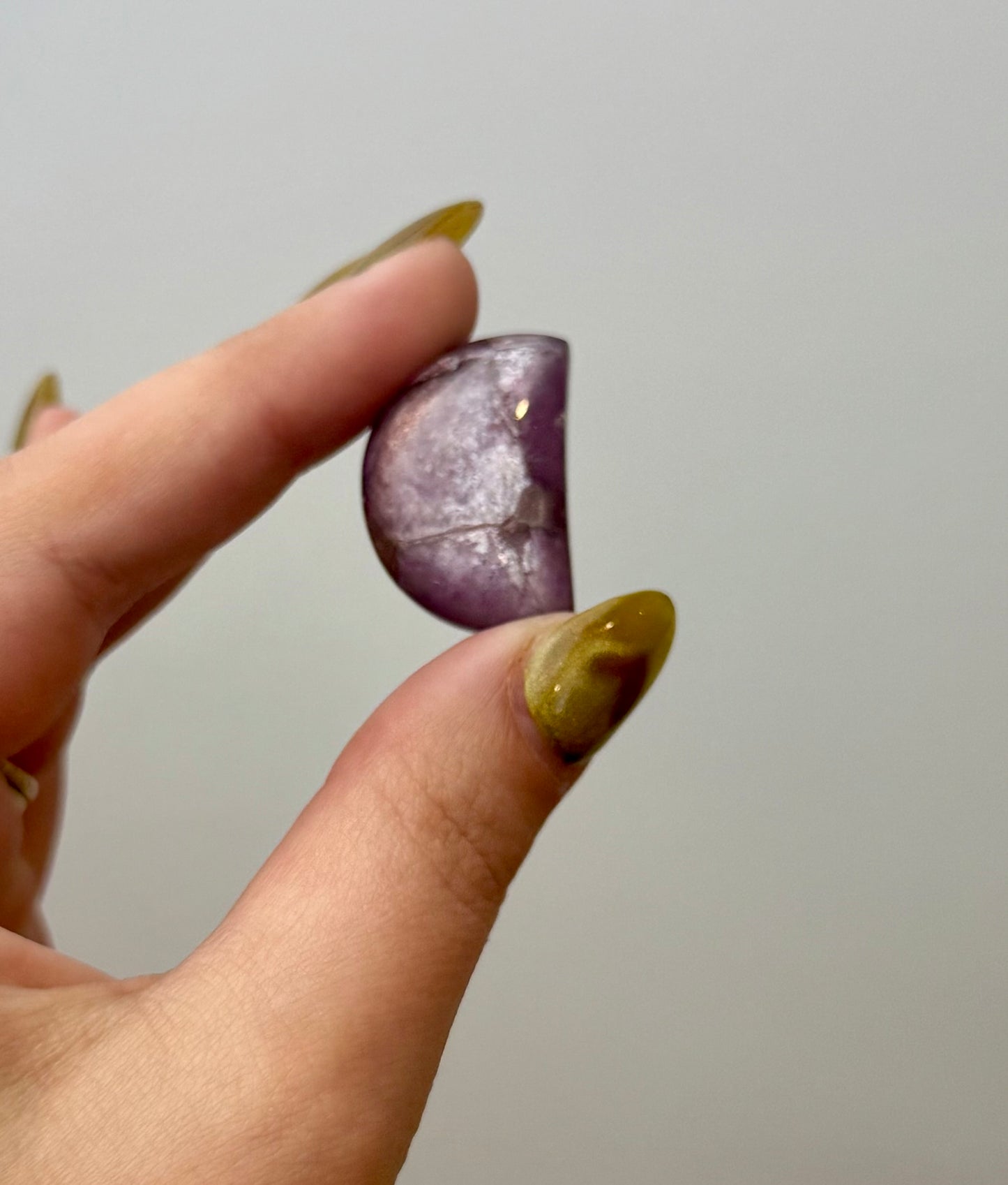 Gem lepidolite/purple mica moon carving