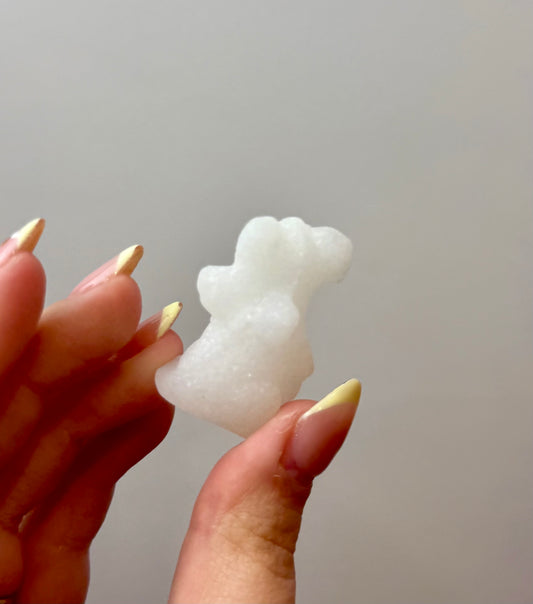 White jade dragon carving