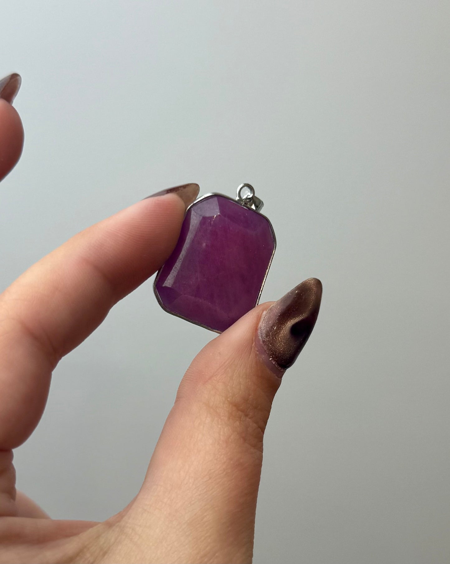 Purple/lavender rose quartz pendant