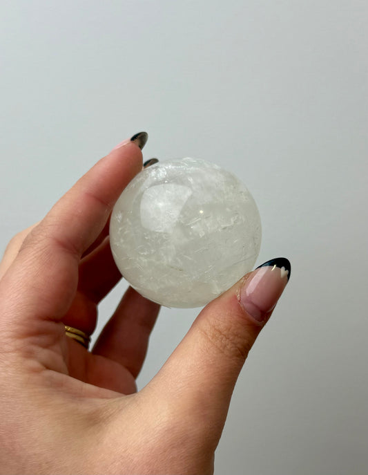 Optical calcite sphere