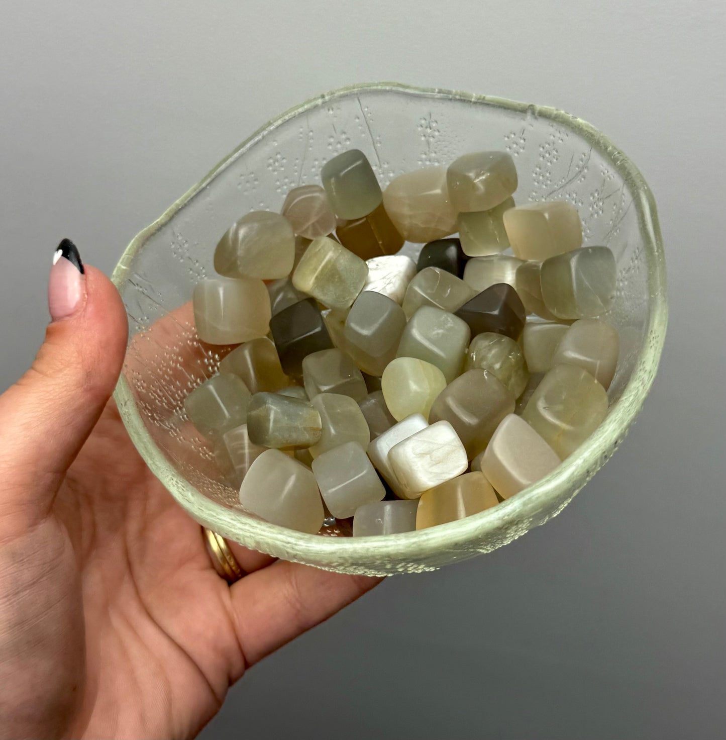 Green moonstone garnierite cubes