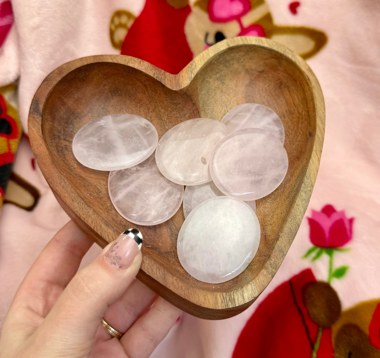 Rose quartz flat stones