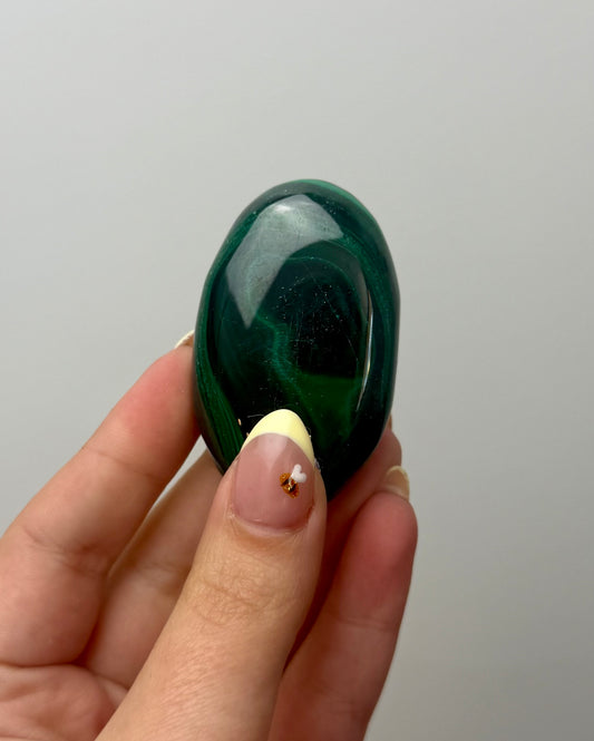Malachite palm stone D