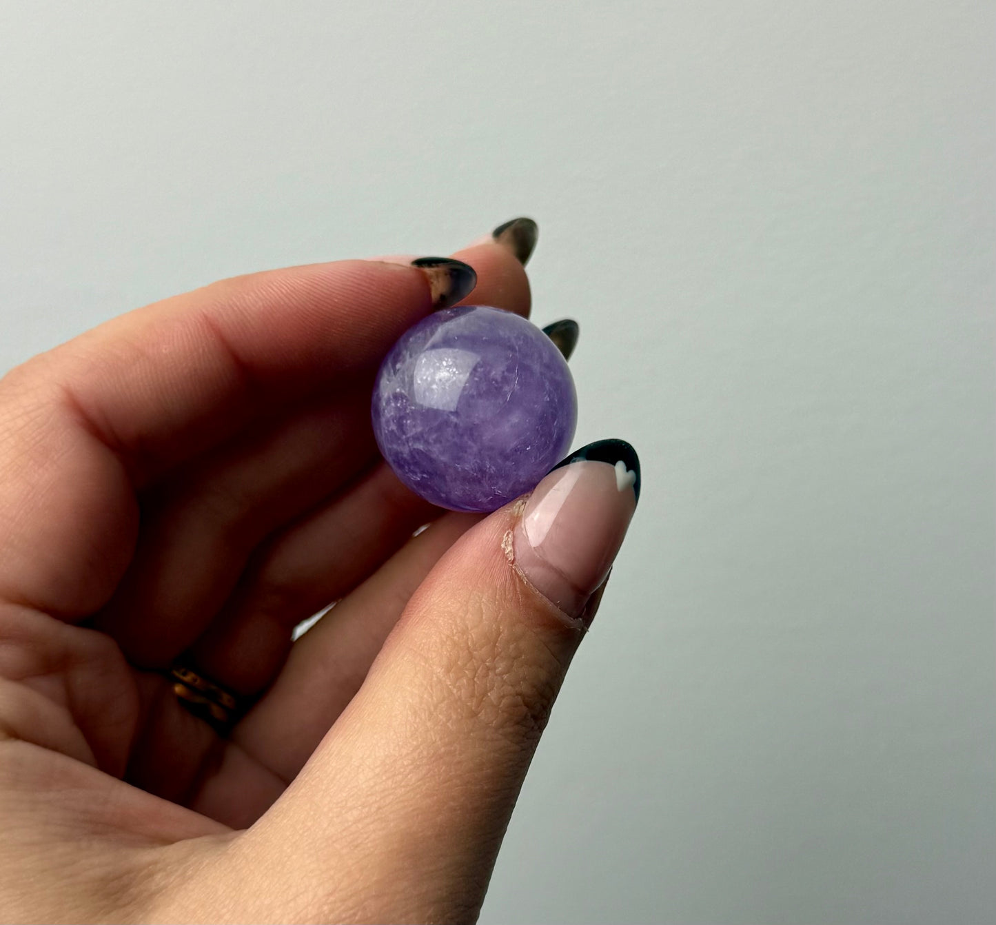 Amethyst mini sphere