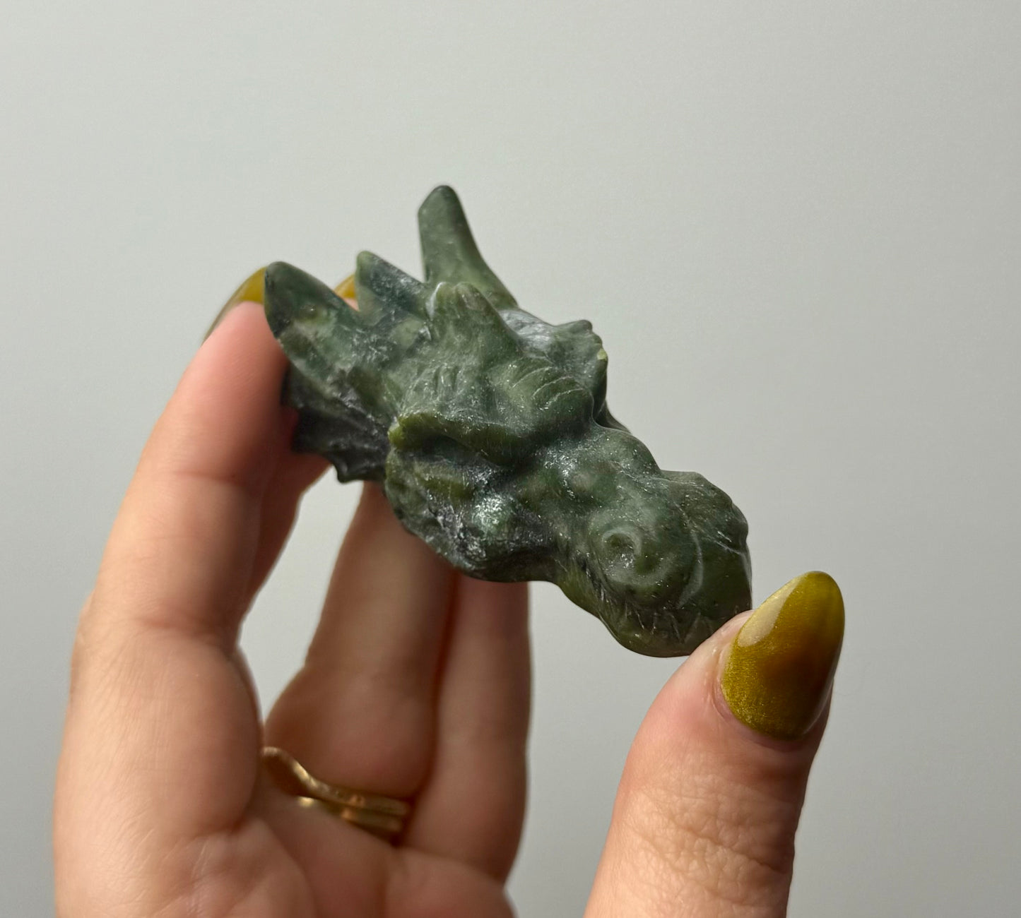 Jade dragon head carving
