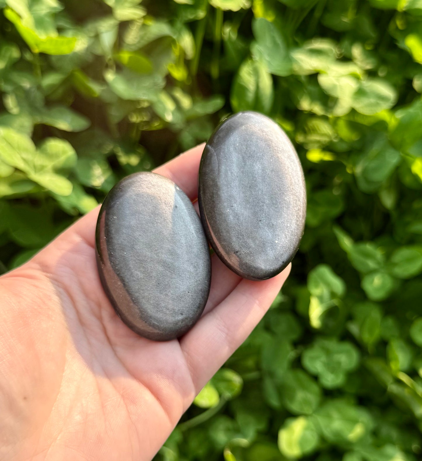 Silver sheen obsidian palm stones