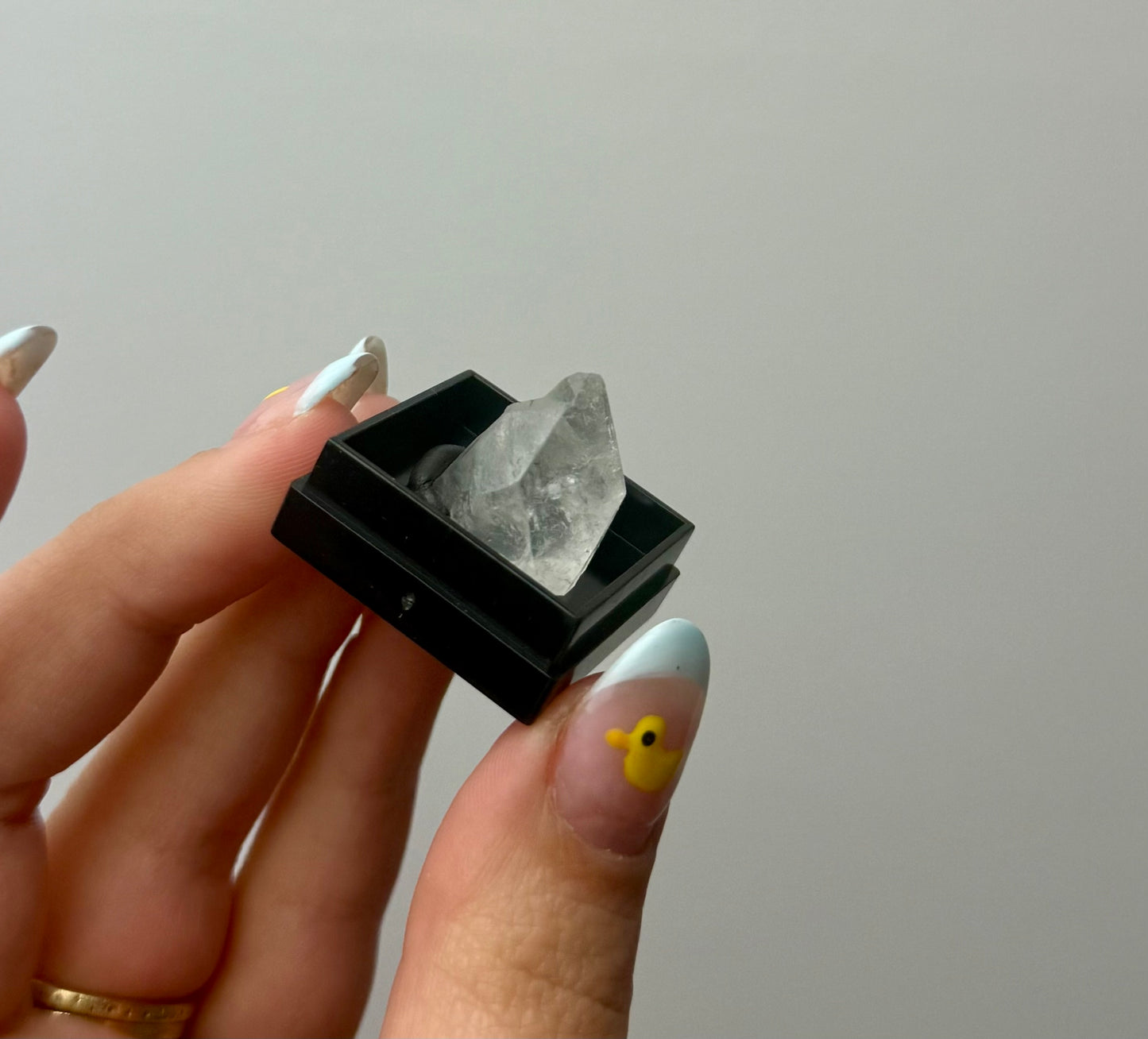 Apophyllite thumbnail specimen