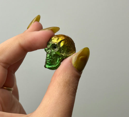 Bismuth skull carving