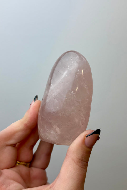 Rose quartz freeform