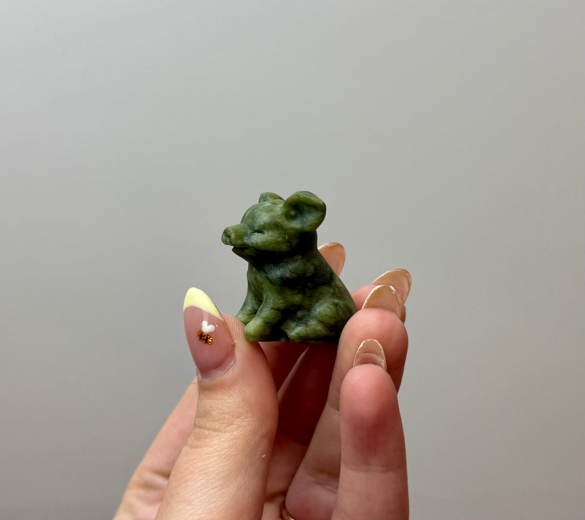 Jade pig carving