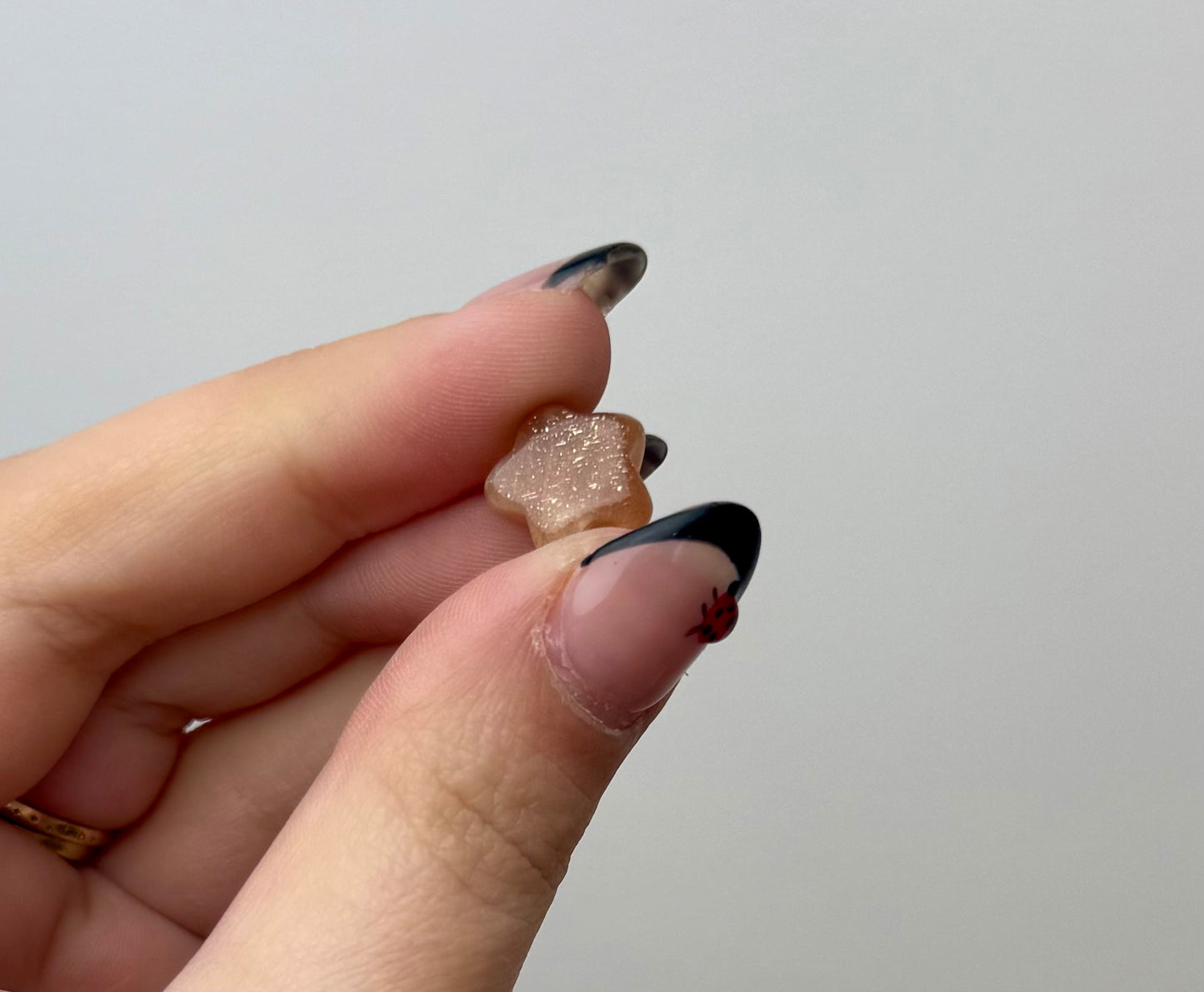 Peach moonstone sunstone mini star carvings