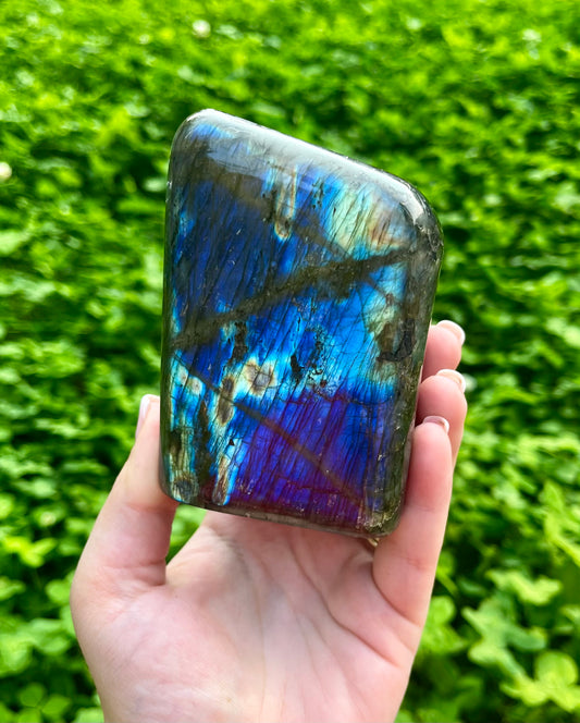 Labradorite freeform