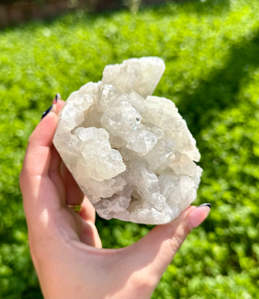 Apophyllite specimen