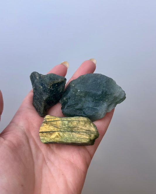 Labradorite raw chunks
