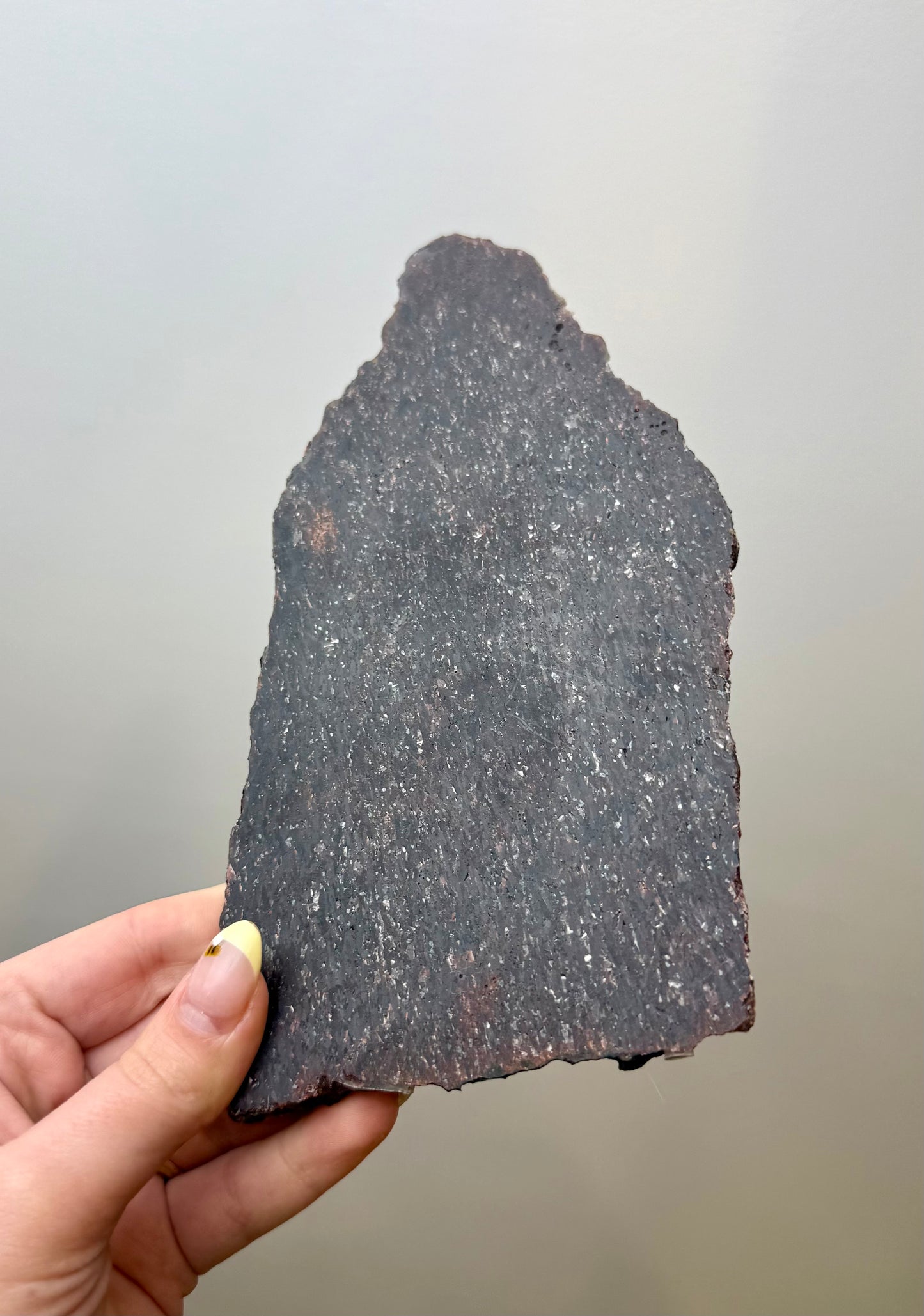 Strawberry quartz slab