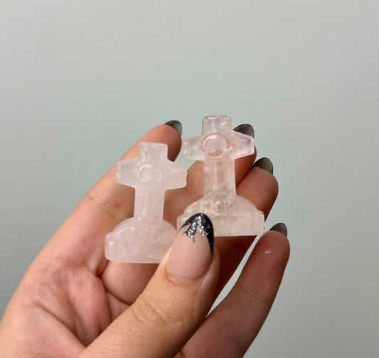 Quartz gravestone carvings