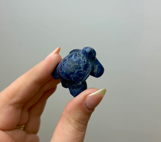 Sodalite turtle carving