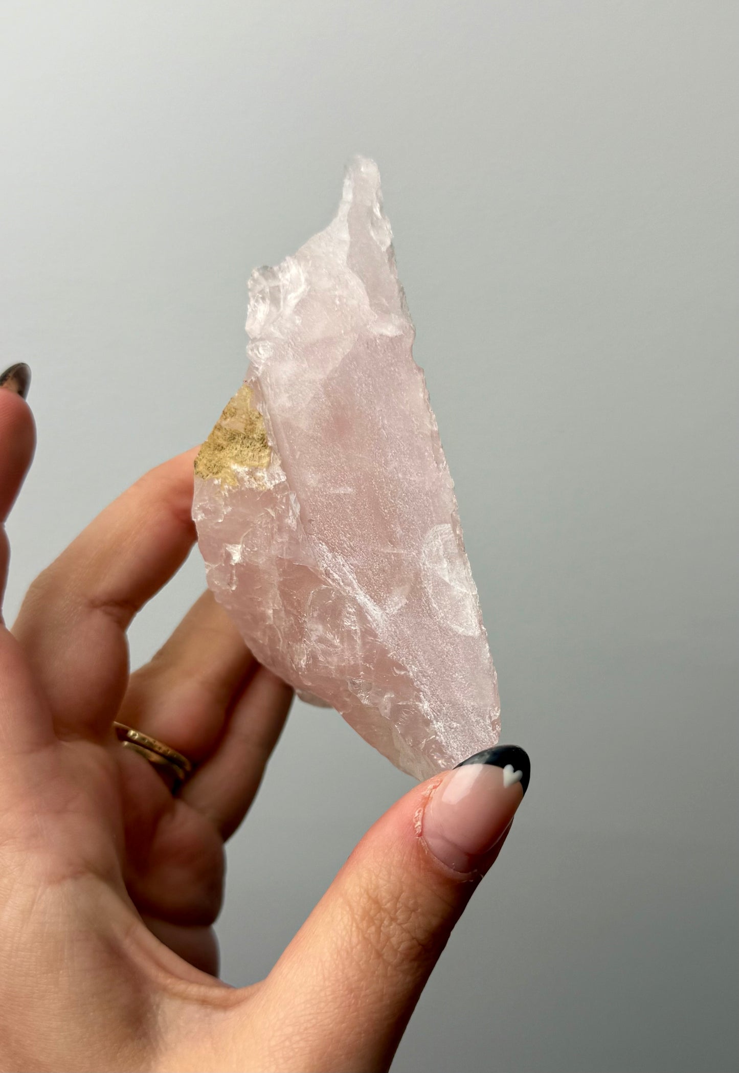 Rose quartz raw chunk