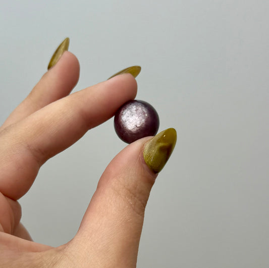 Gem lepidolite/purple mica cabochon carving ￼