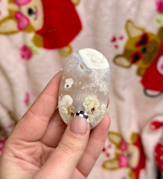 Flower agate palm stone