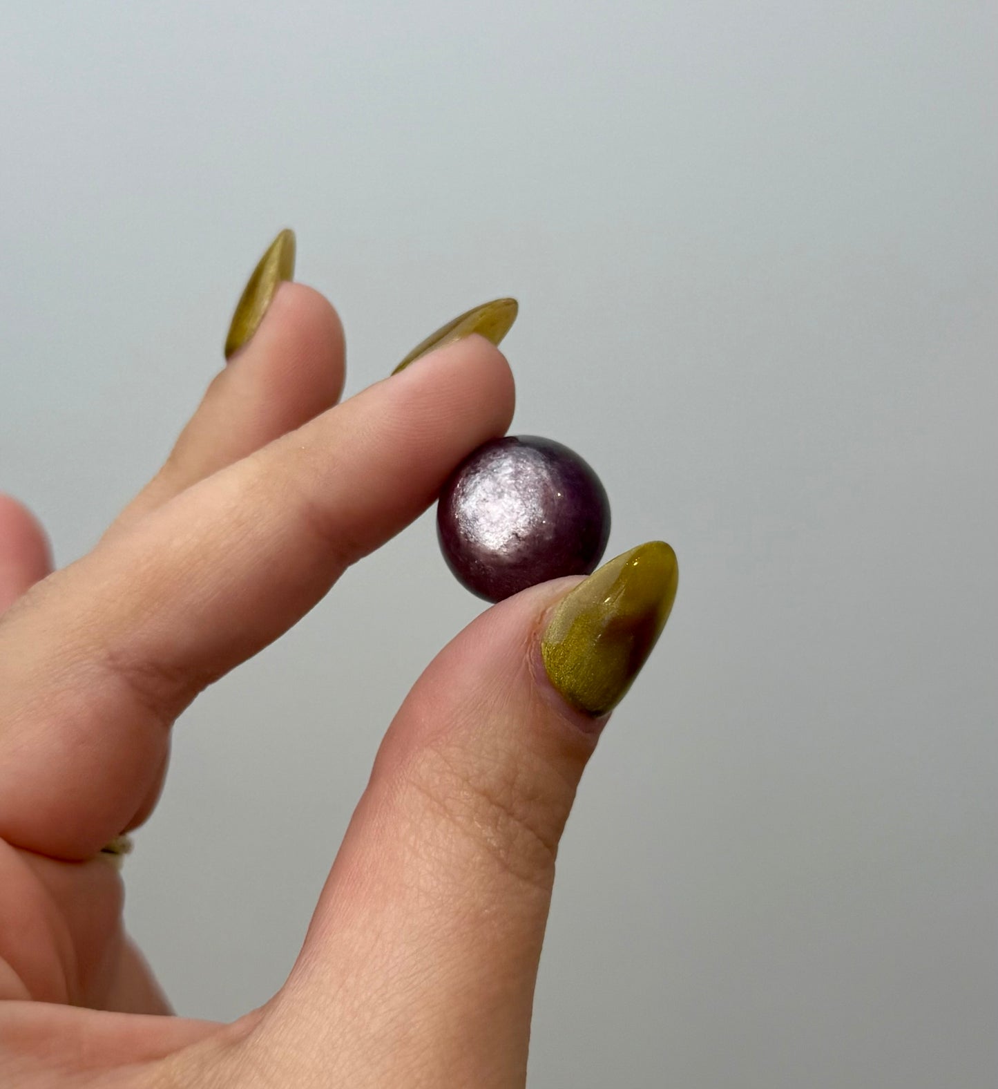 Gem lepidolite/purple mica cabochon carving ￼