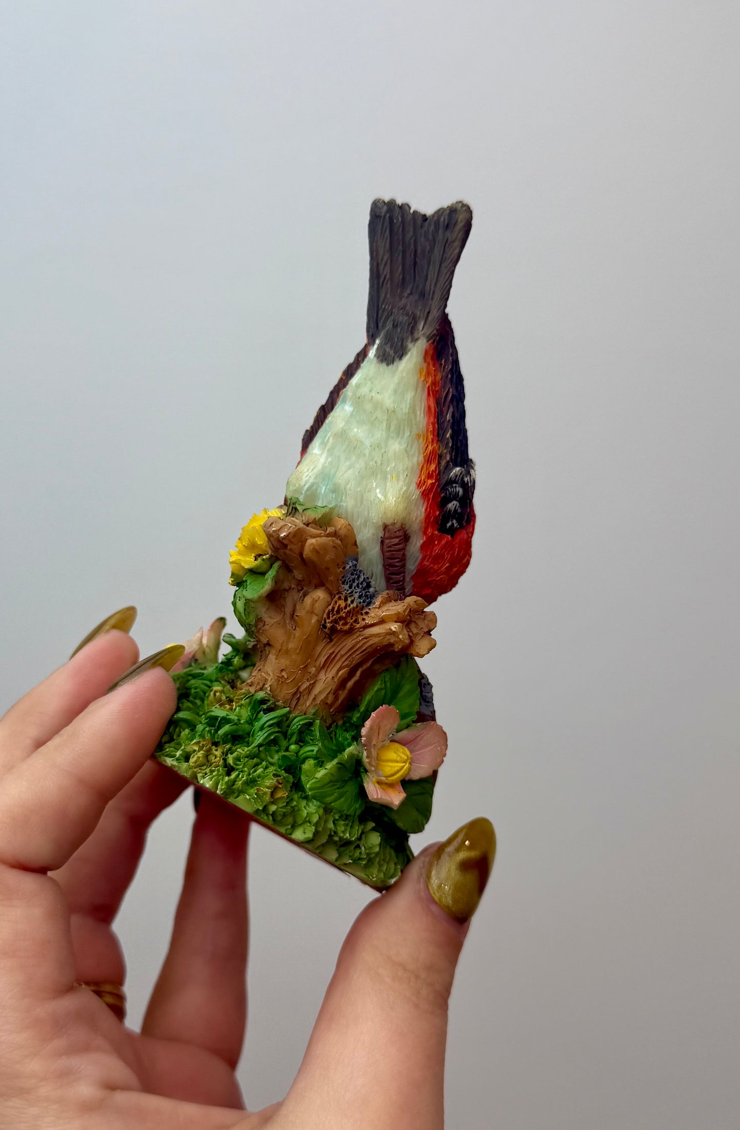 Bird figurine thrifted find ￼