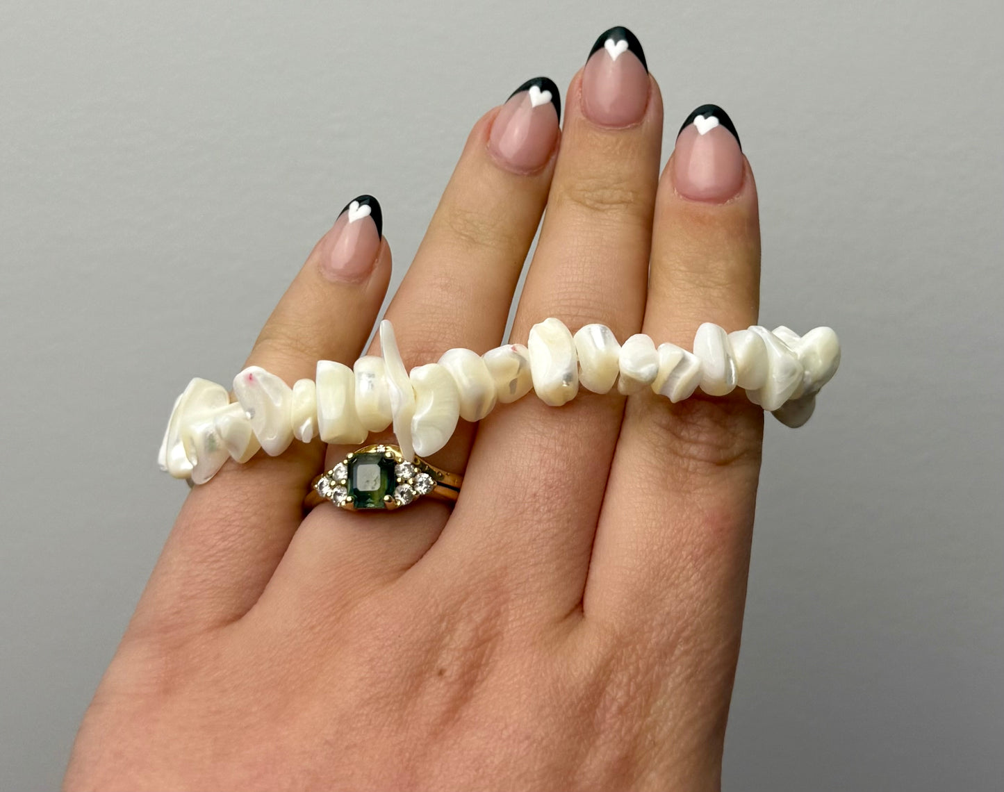Mother of pearl chip bracelet