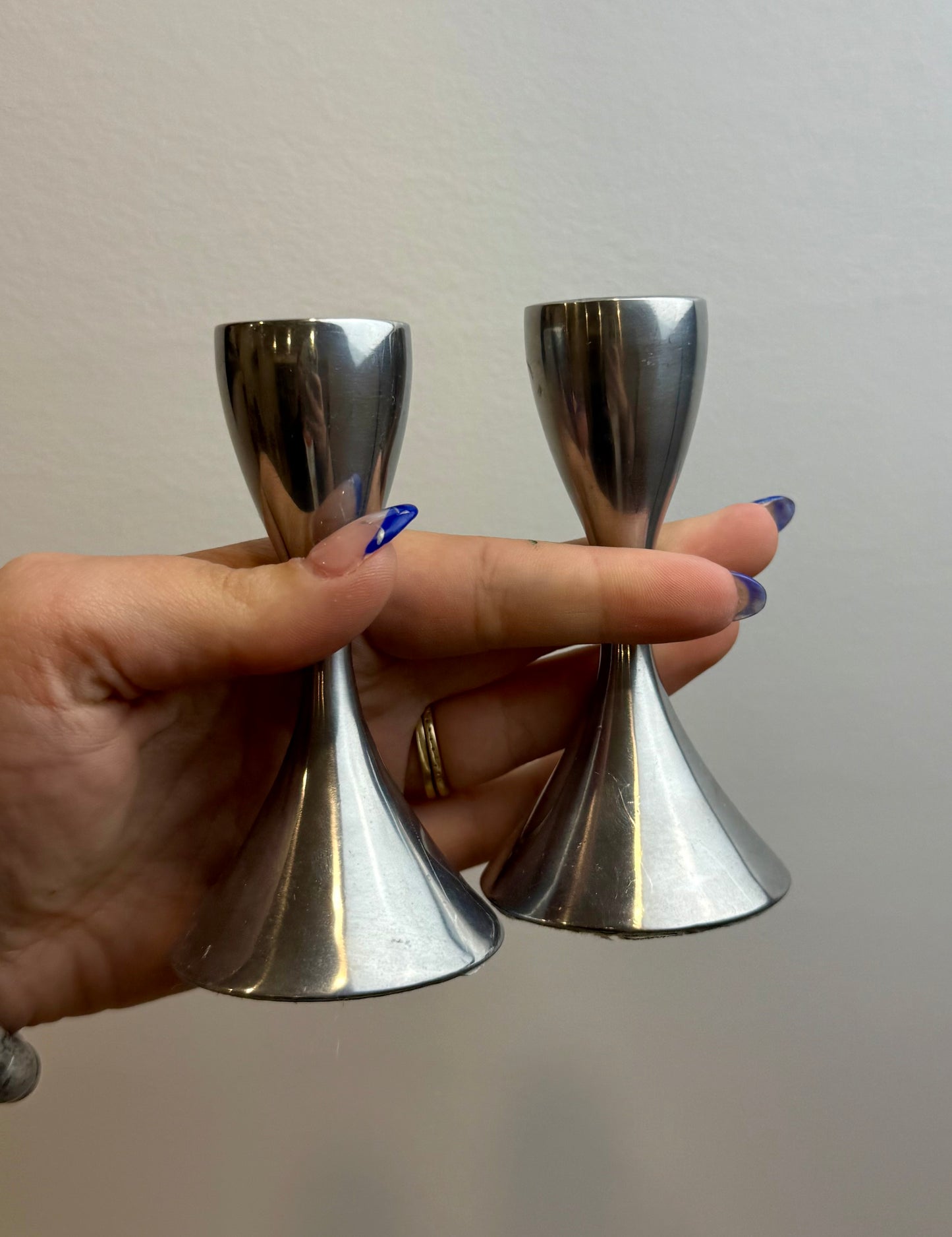 Set of 2 candle stick holder/sphere stands thrifted find
