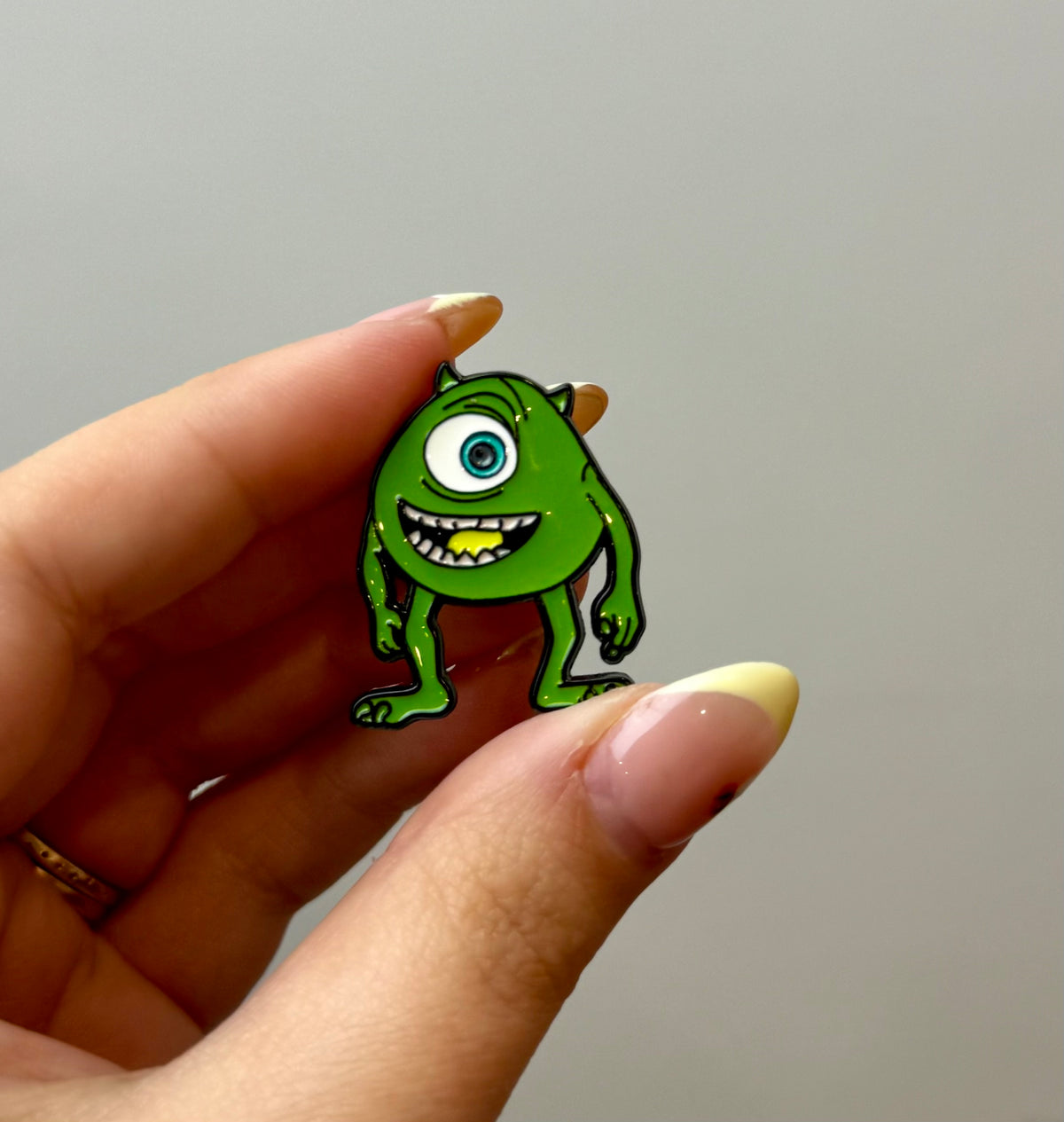 Mike Wazowski enamel pin ￼￼