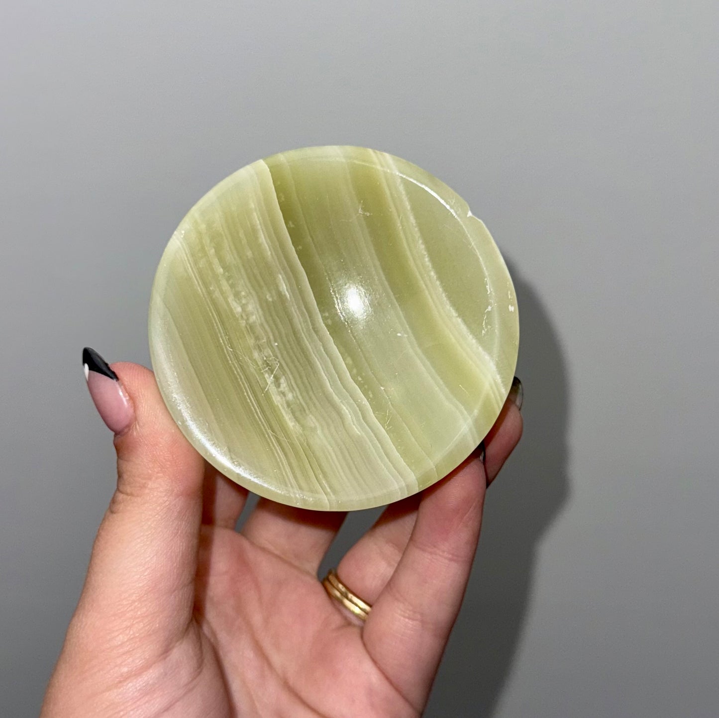 “Green onyx” green calcite bowl
