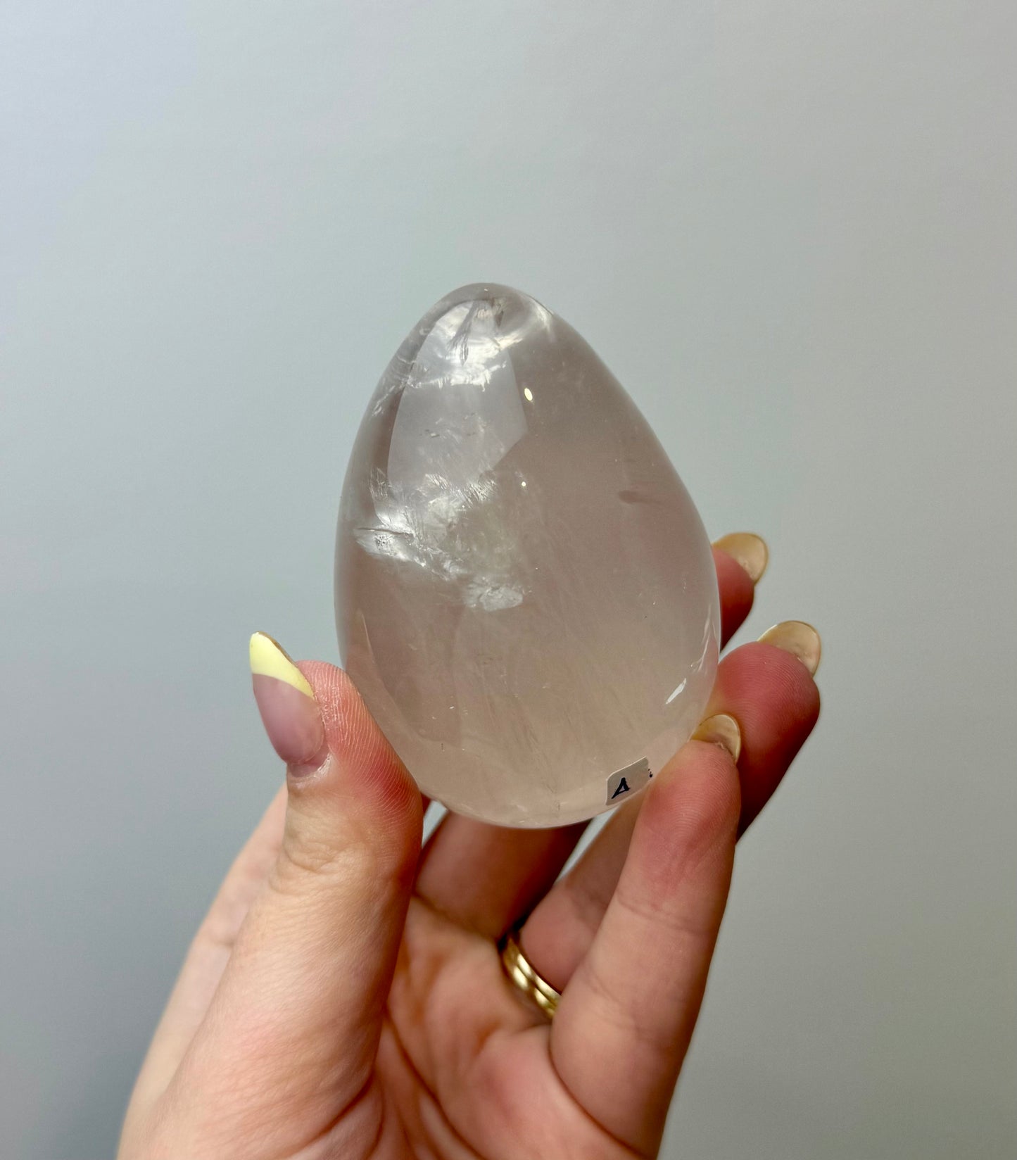 Light rose quartz egg A