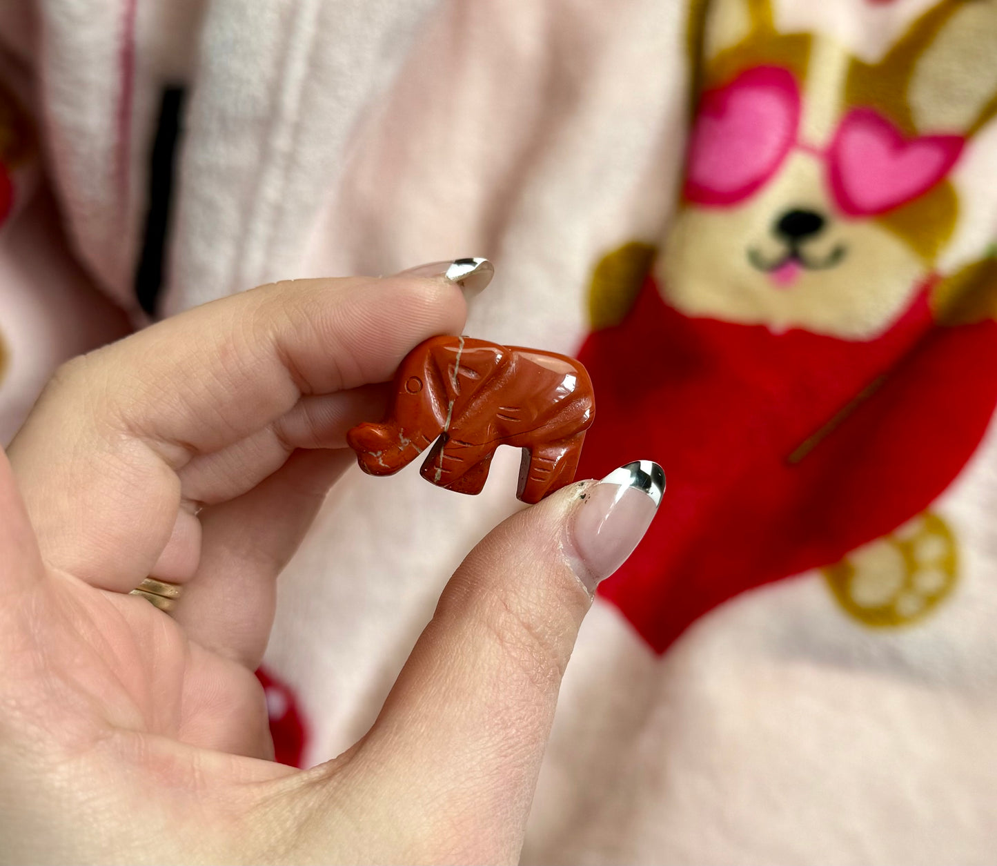 Red jasper elephant carving