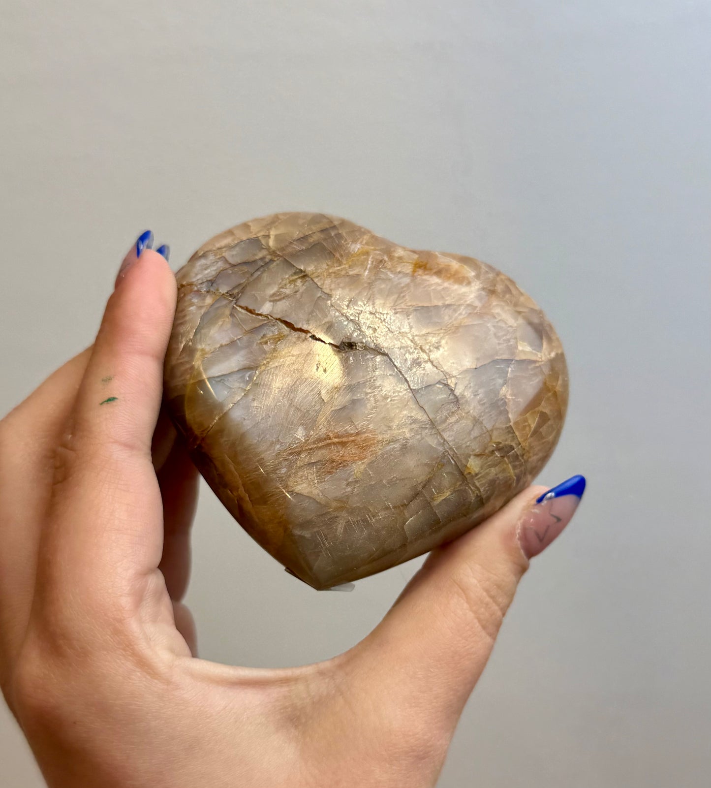 Peach moonstone heart carving