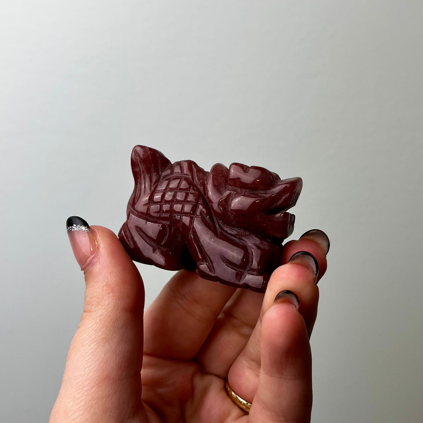 Strawberry Quartz dragon carving