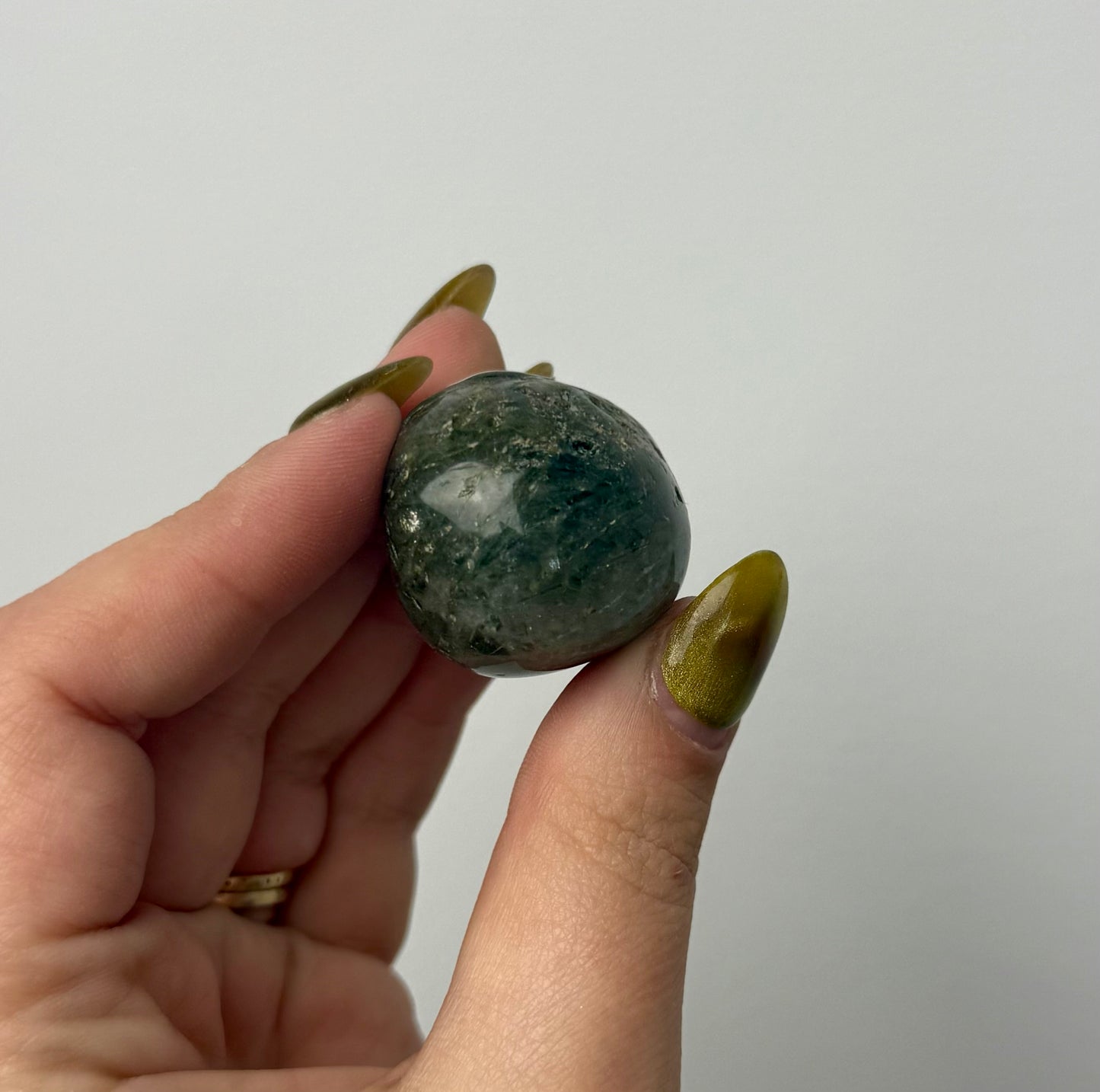 Green rutile quartz tumble