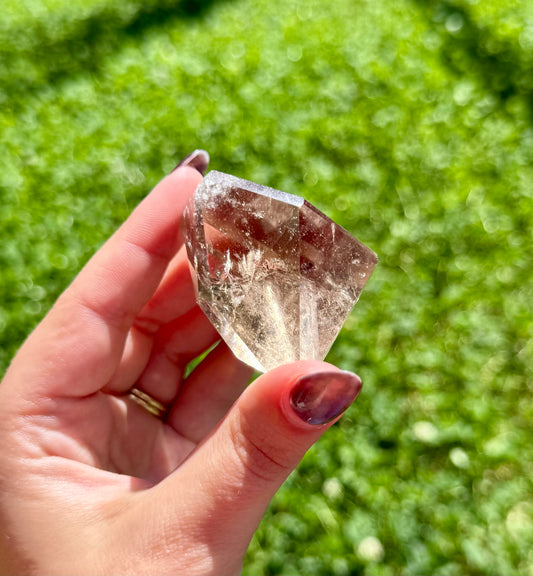 Light smoky Quartz freeform