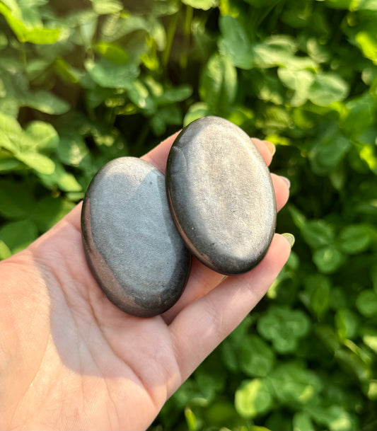 Silver sheen obsidian palm stones